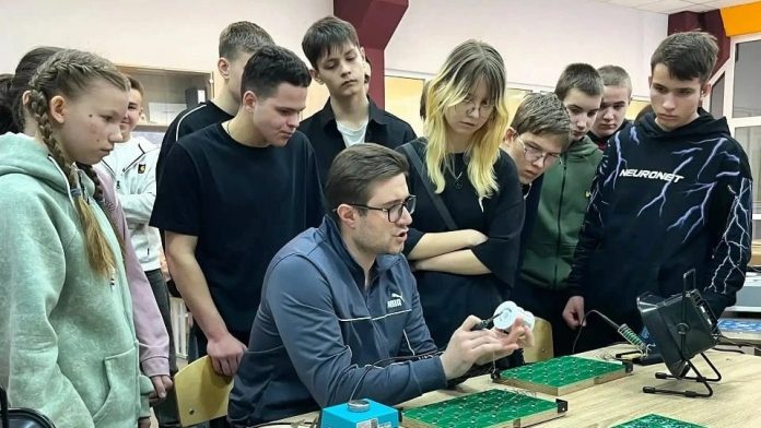 QFrLBYAnT6N9jZvm9-GE41HMPOOqy0u35zfOLsiIGo03yskoIXWpf7ttxt2RJMhs6lRiNQb7fO6LyVOgrXggGL8W